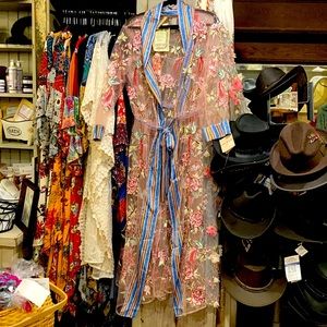 Aratta floral kimono — Romantic like Bridgerton
